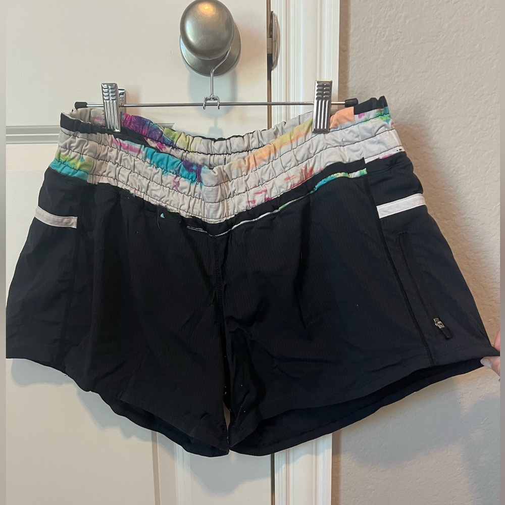 Lululemon black shorts
